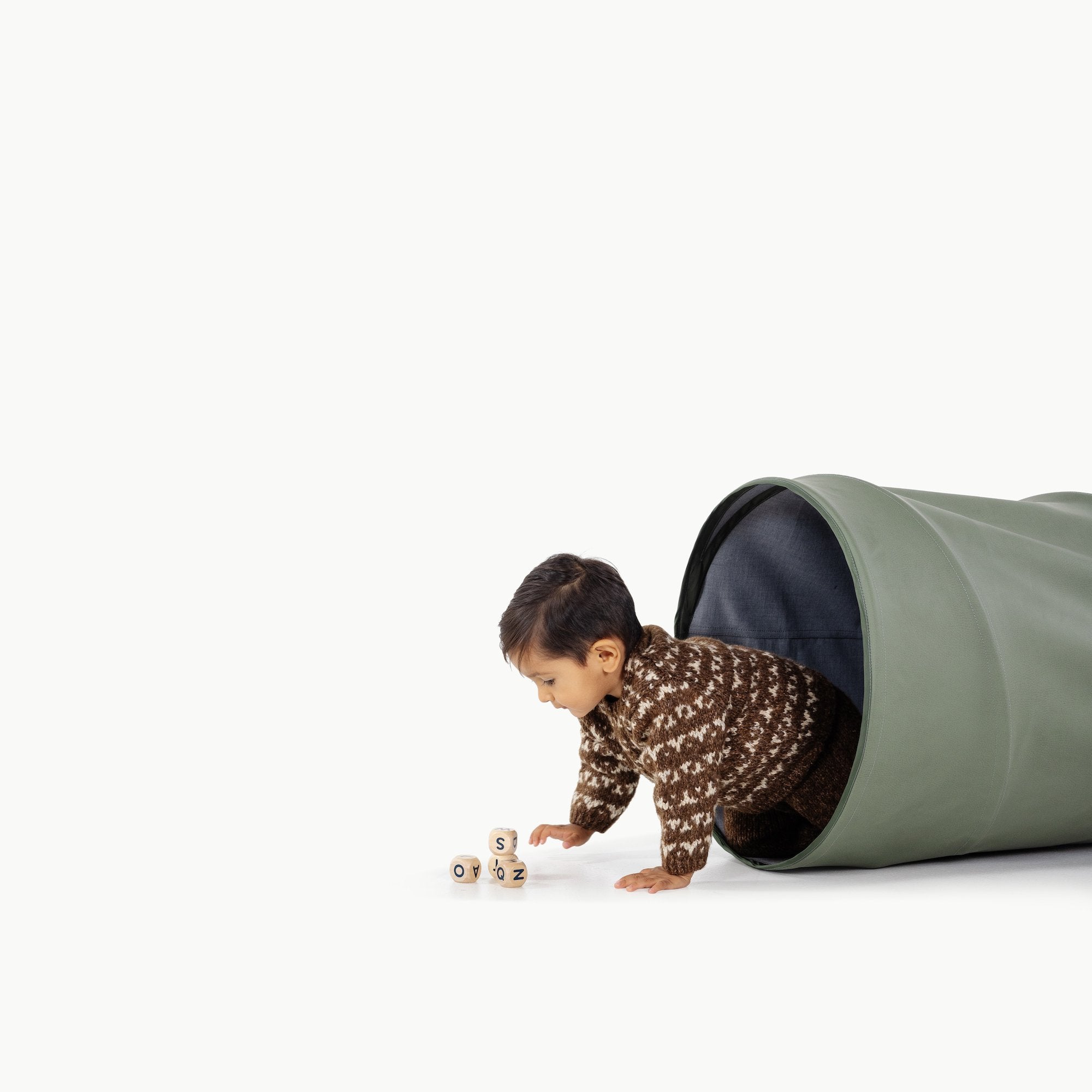 Thyme@Kid playing with the Thyme Tunnel