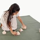 Thyme / Square@Kid playing on the Thyme Midi Square Mat