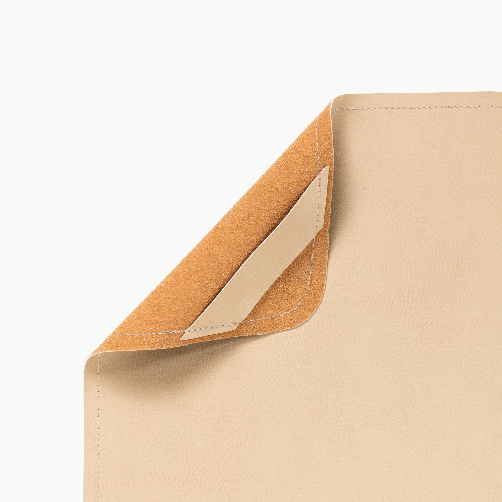 Millet@Hanging tab detail on the Millet Micro mat