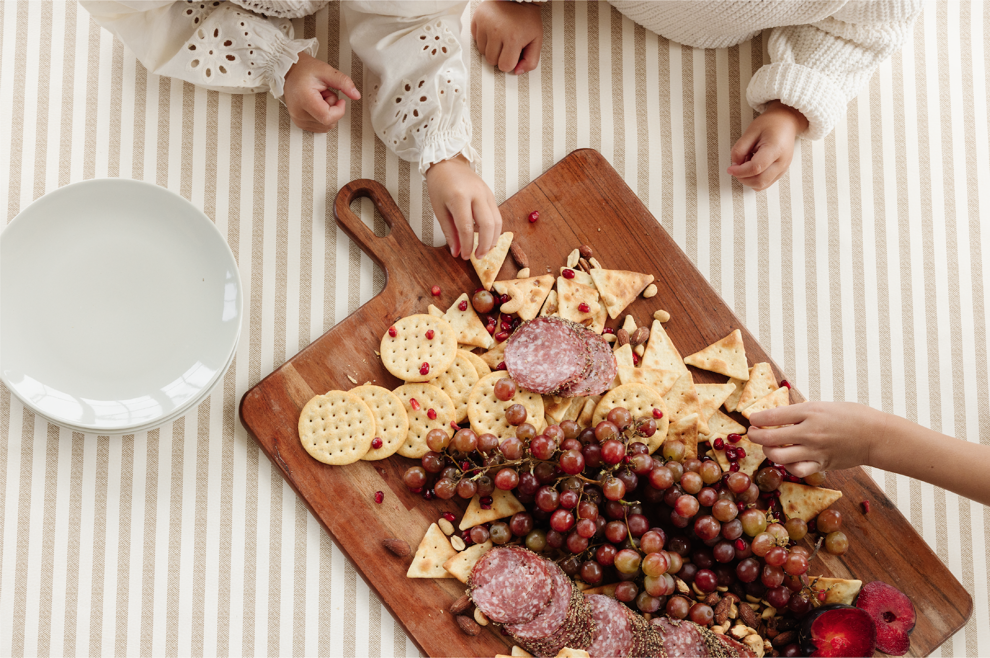 A Fall Tablescape Worth Gathering Around