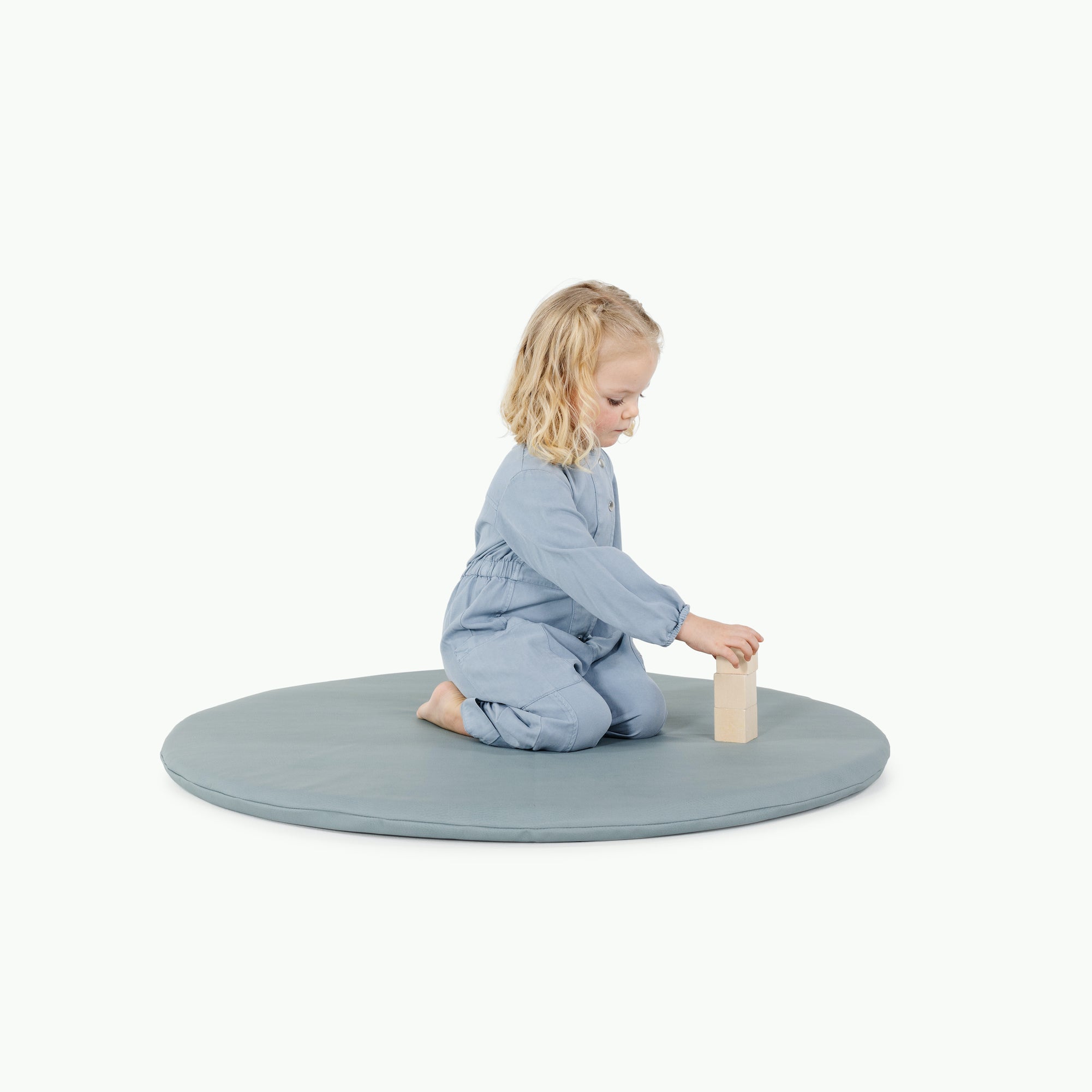 Gathre Padded Mini Playmat in Meadow (Circle) - Print Design by Carlei