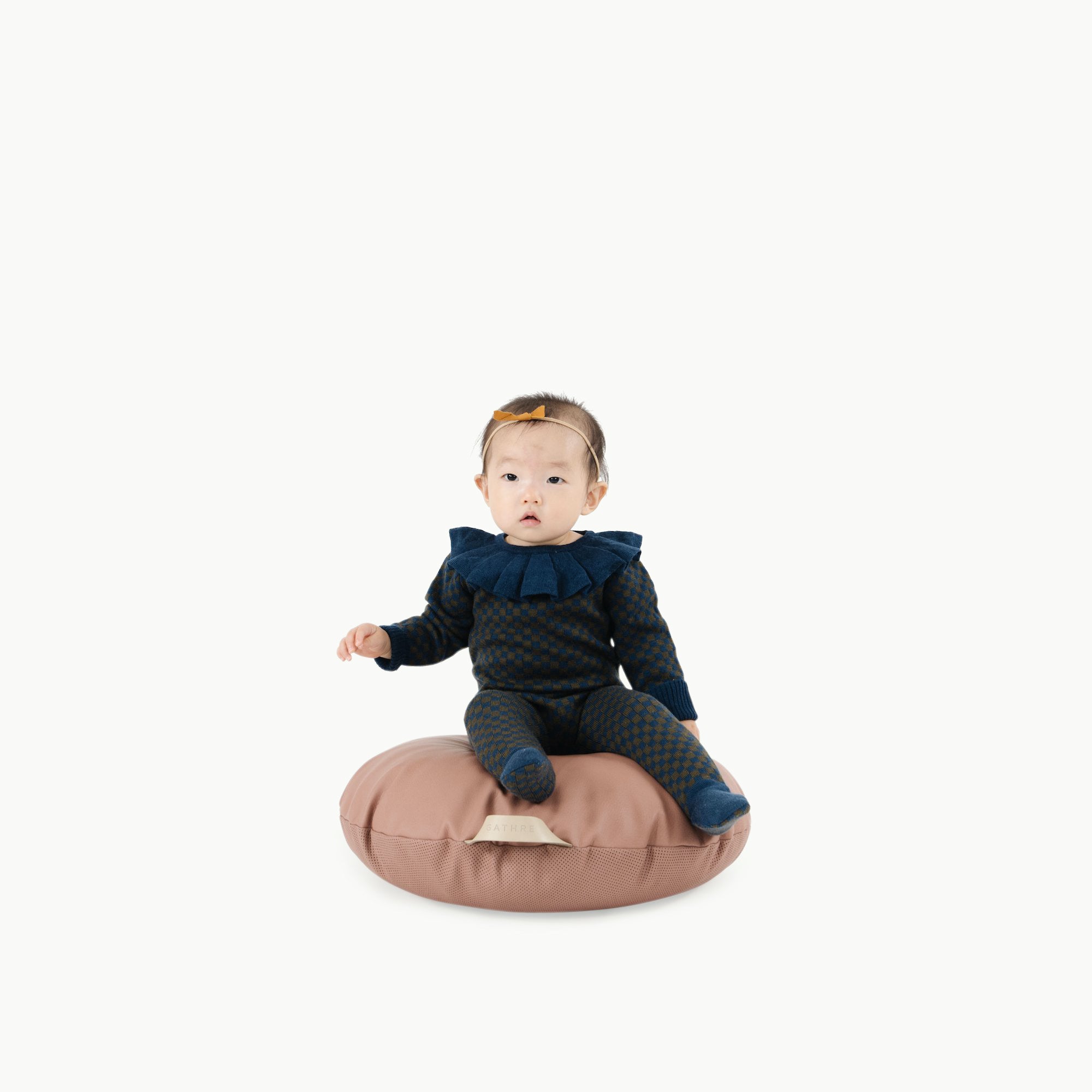 Sienna (on sale) / Circle@baby sitting on the sienna mini circle floor cushion