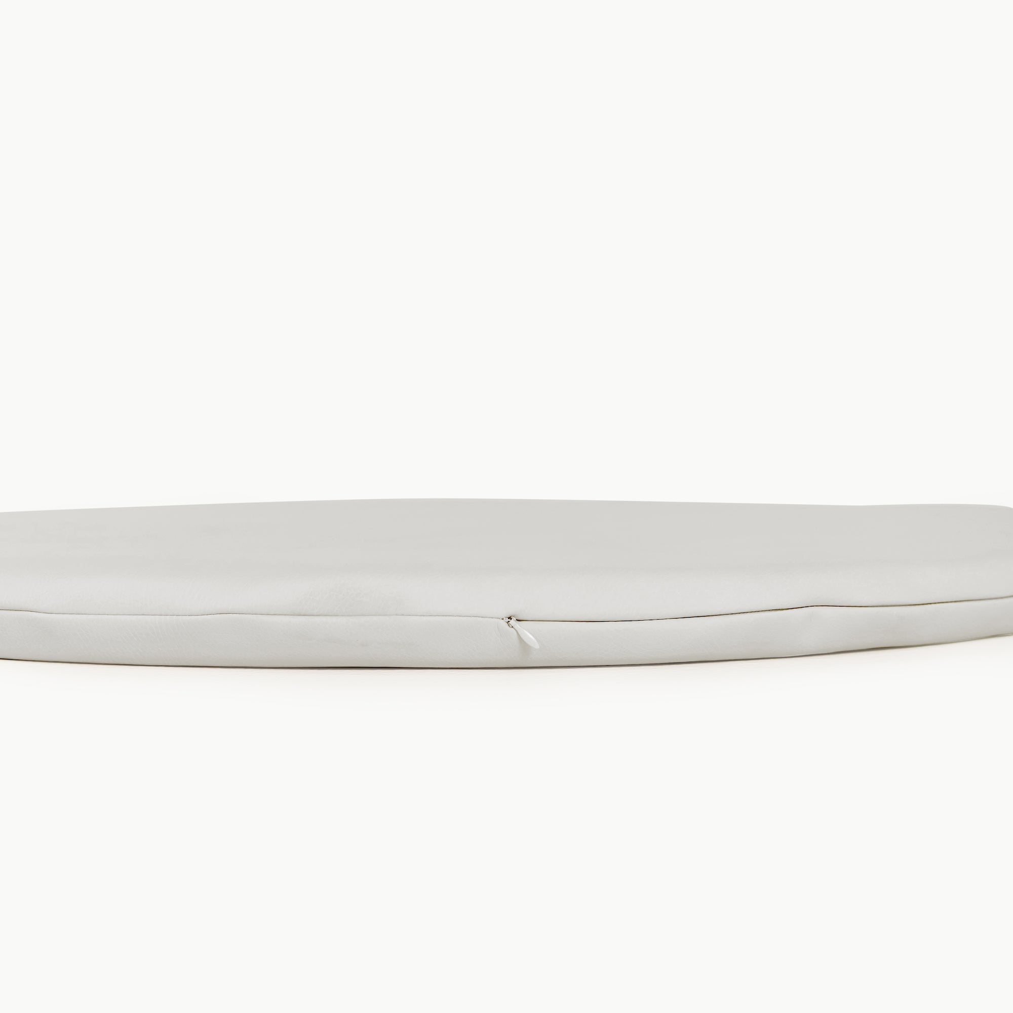 Gull (on sale) / Circle@zipper detail on gull padded mini