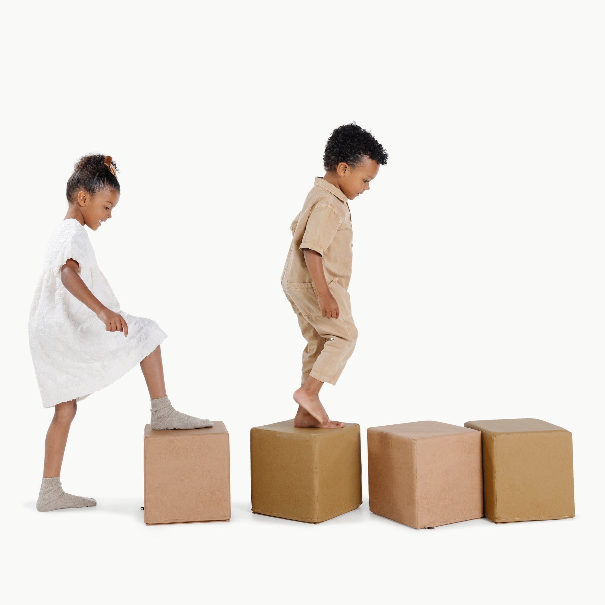Terra • Ochre (on sale)@kids playing with the terra cubes