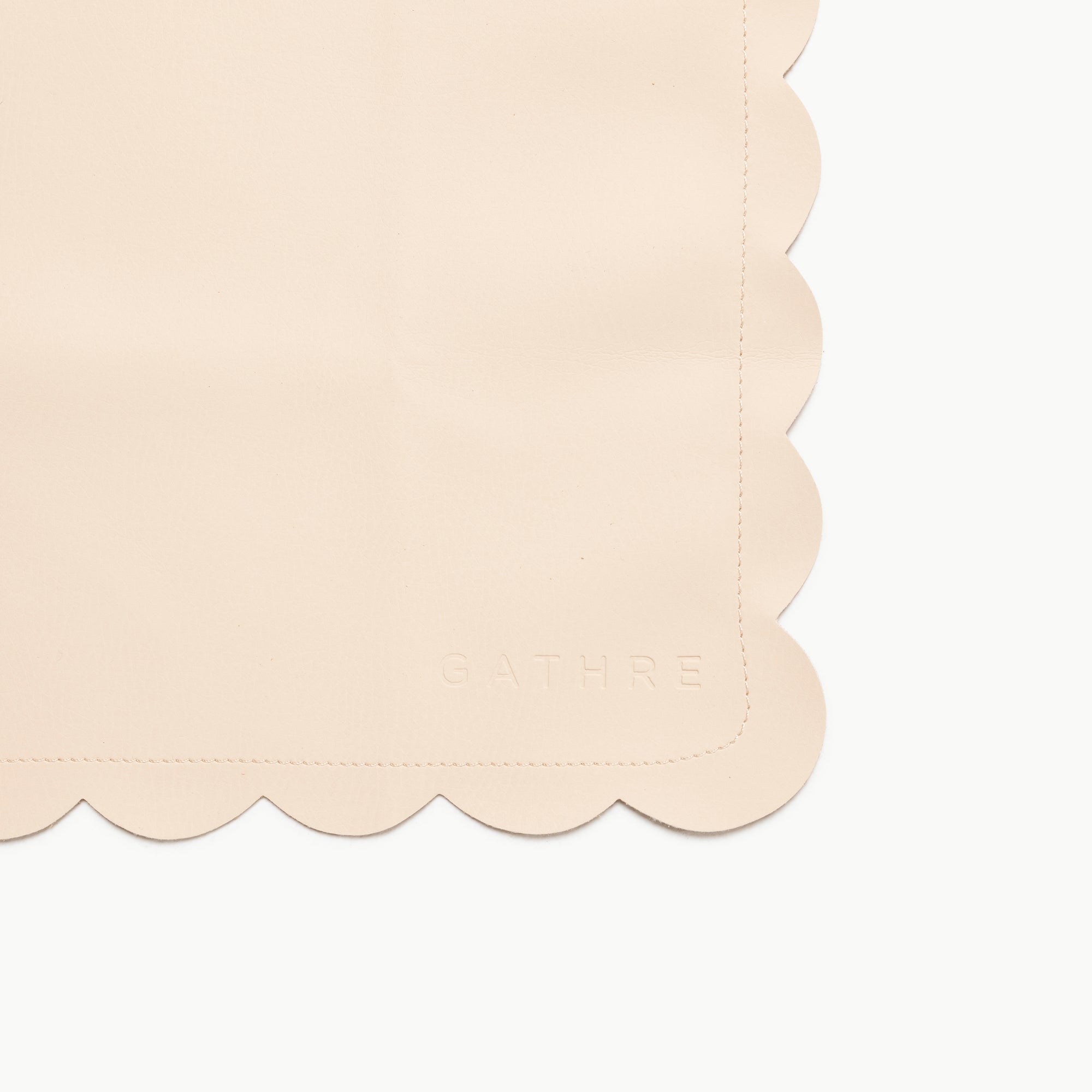 Petal Scallop (on sale)@gathre deboss on the petal mini mat