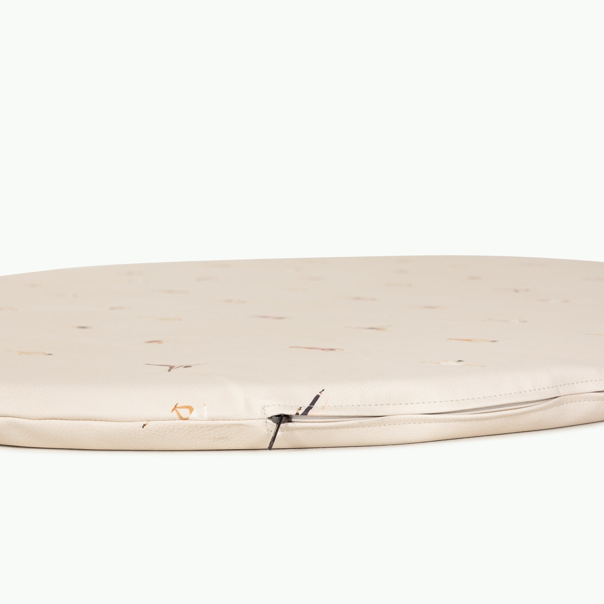 Petite Dancer (on sale) / CIrcle