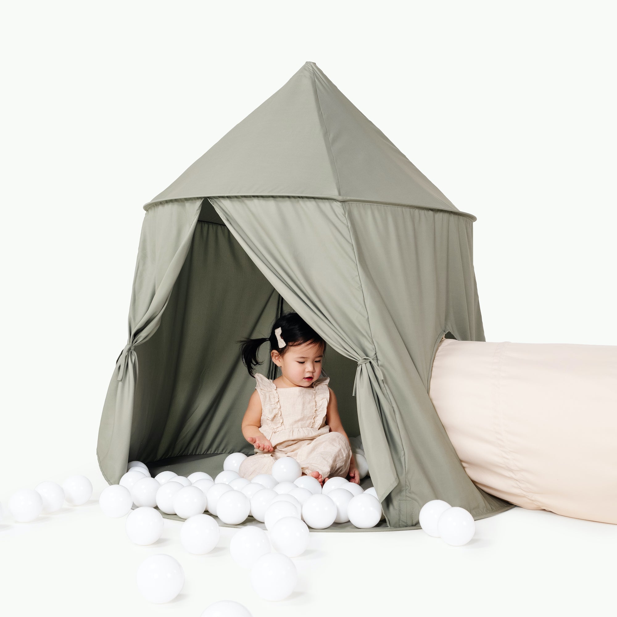 Seagrass@kids playing in the rollic by gathre 3-in-1 playroom bundle play tent