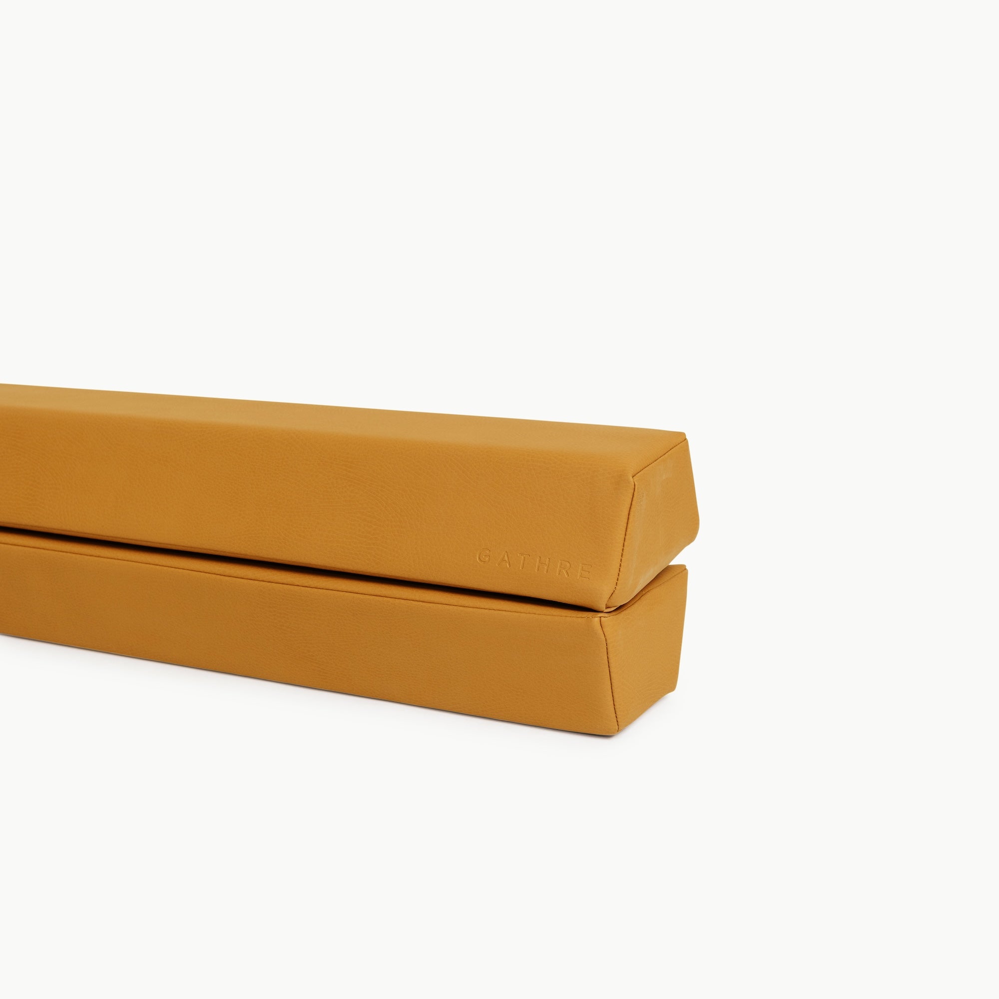 Saffron@folded detail image of balance beam