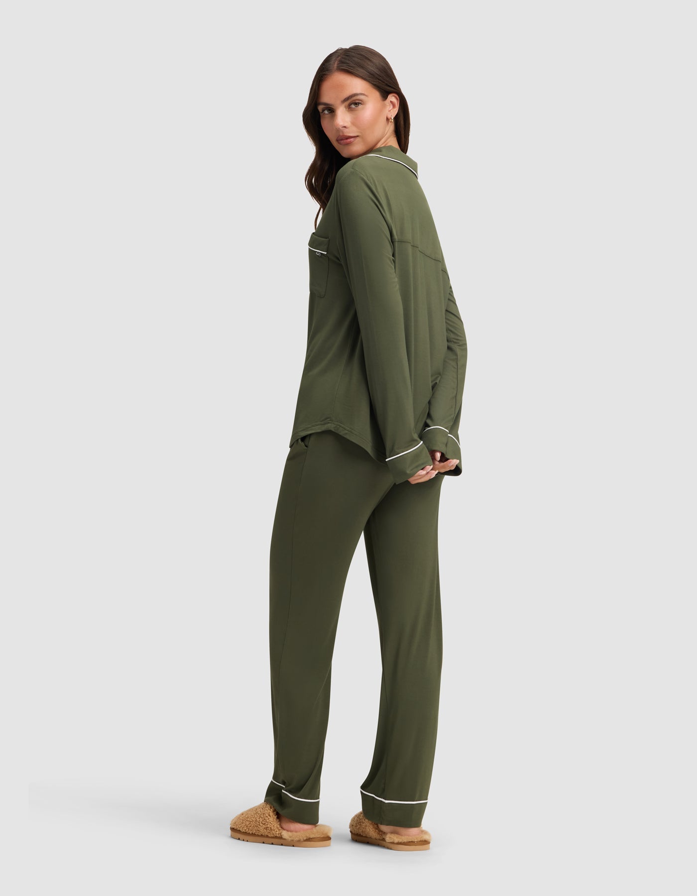 Olive@woman wearing olive cozy earth pajamas