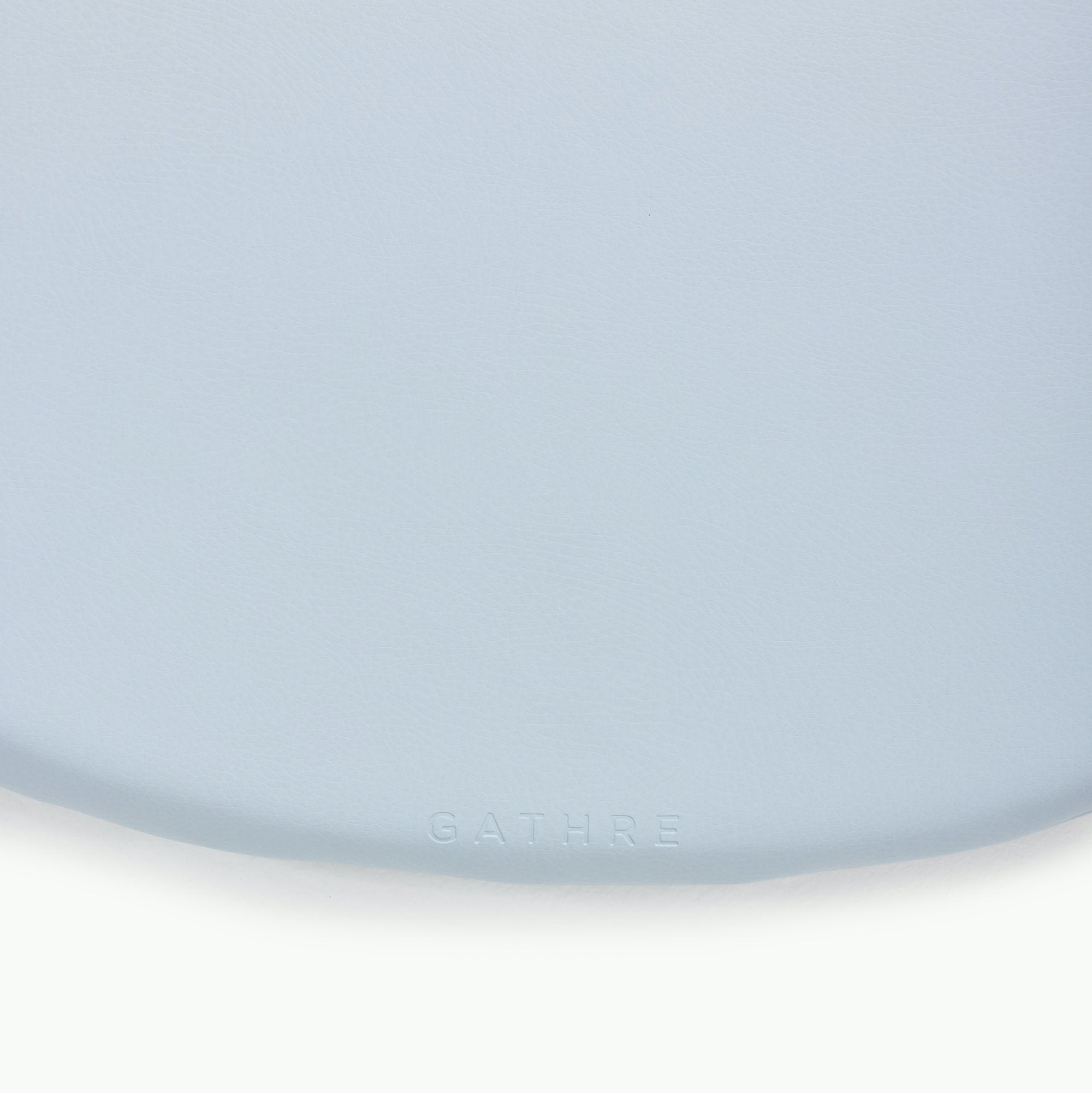 Beau / Circle@Gathre deboss detail on Beau Padded Mini Circle