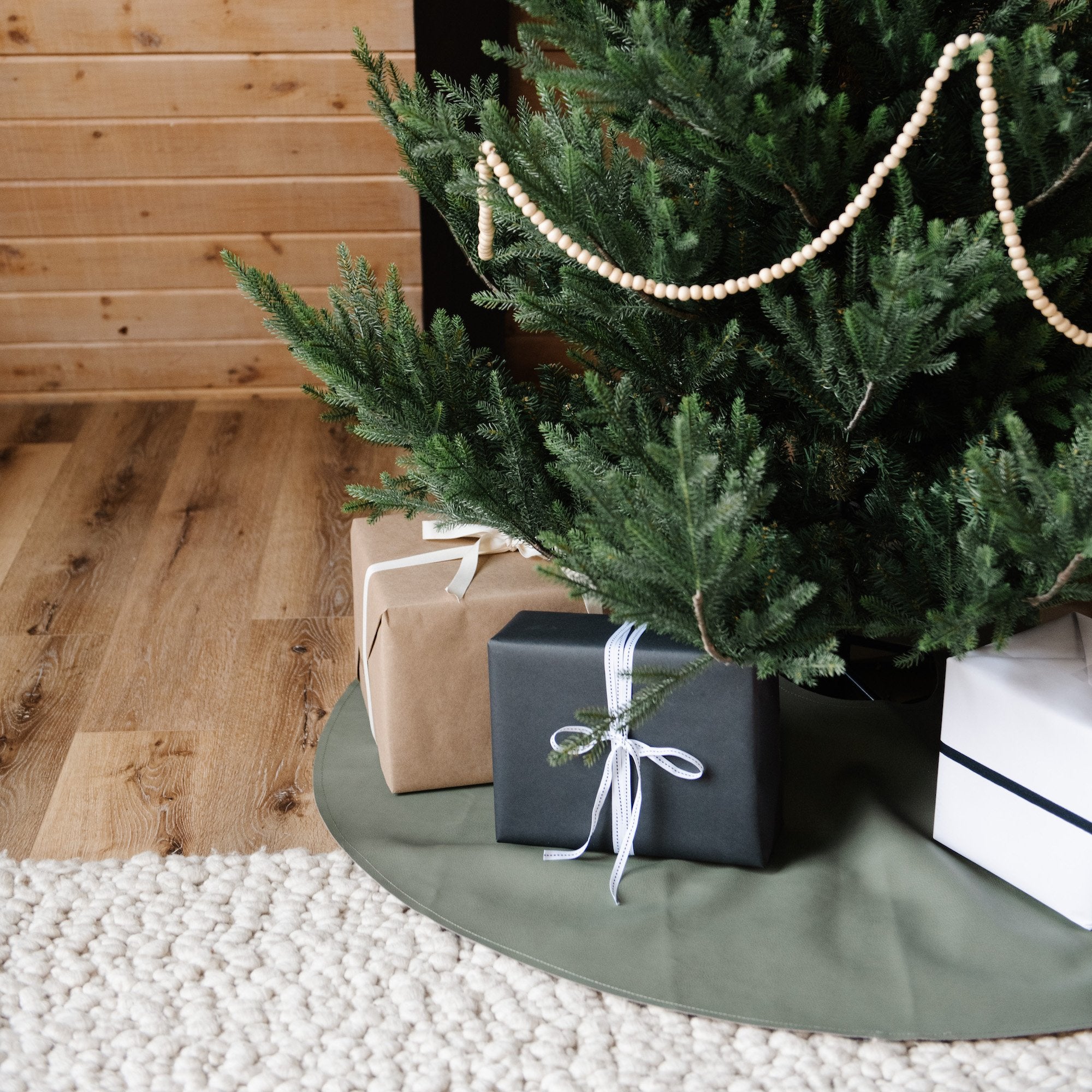 Thyme@Thyme Tree Skirt under tree 