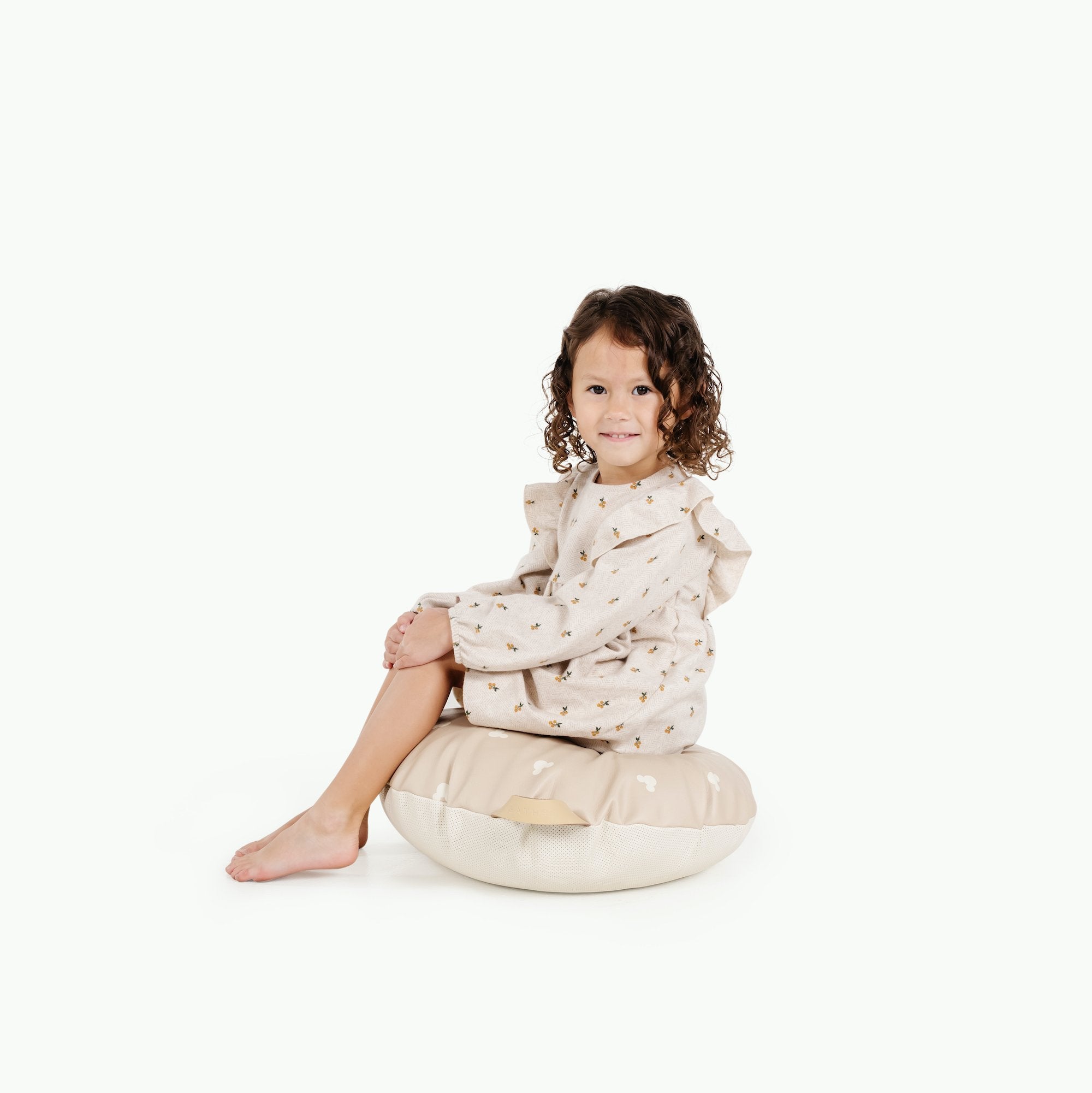 Mickey Mouse (on sale) / Circle@Kid sitting on the Mickey Mouse Circle Mini Floor Cushion