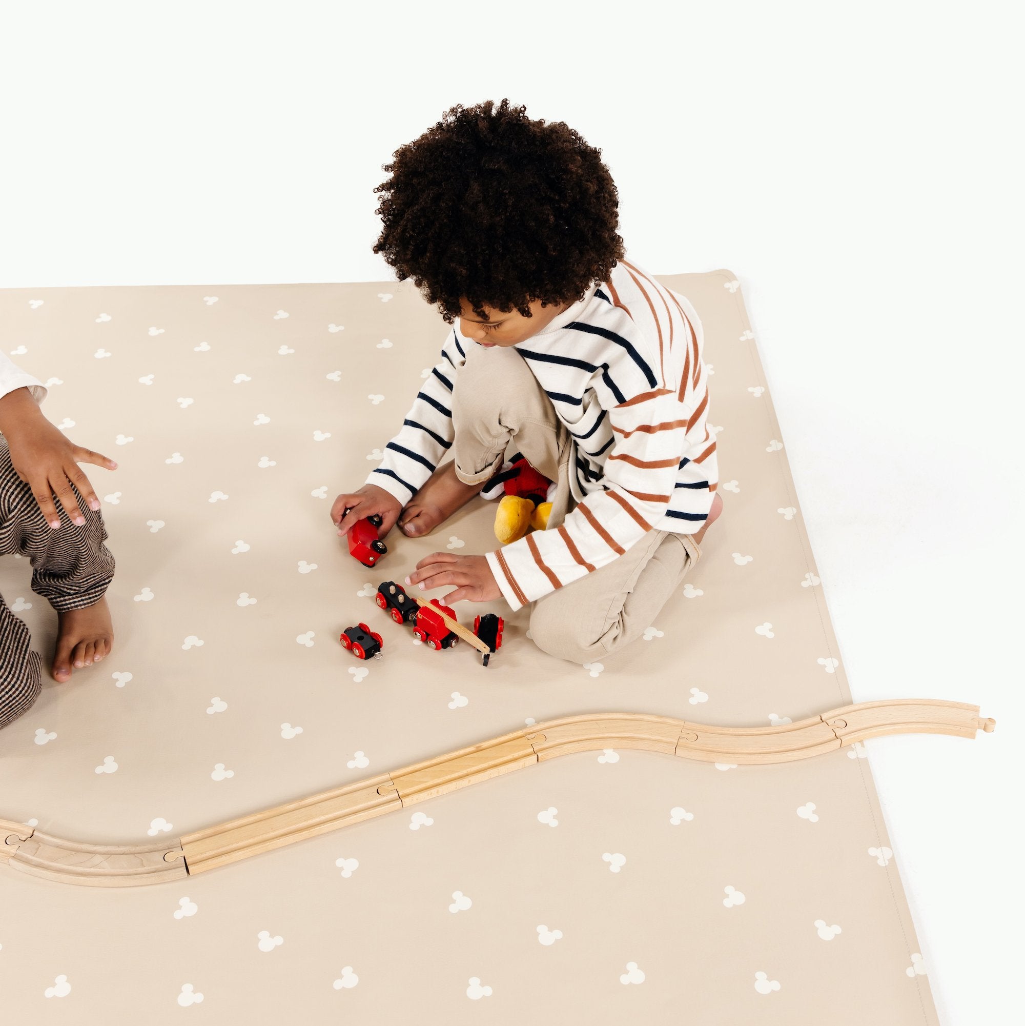 Mickey Mouse (on sale) / Square@Kids playing on a Mickey Mouse Square Maxi Mat