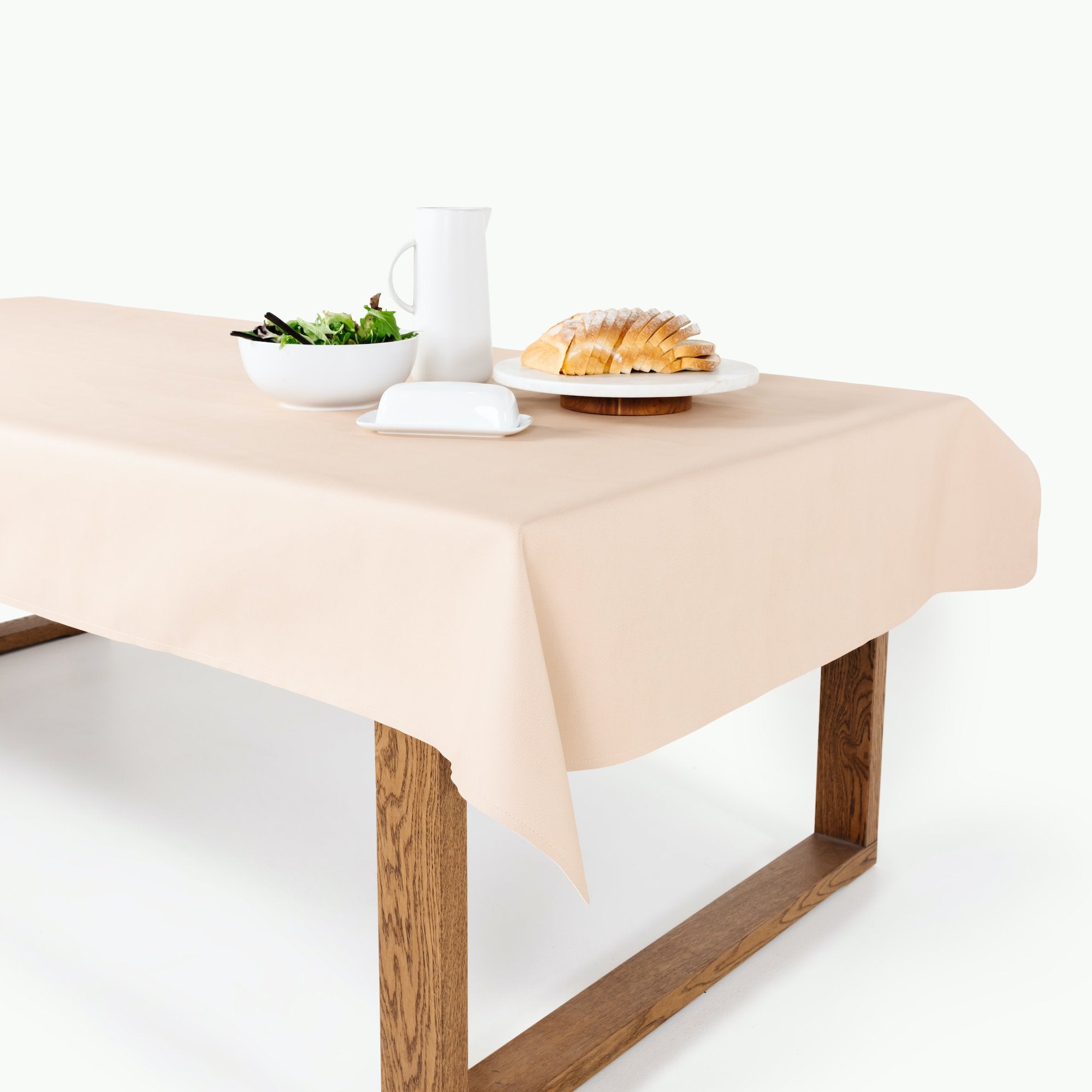 Pomelo (on sale)@Pomelo Midi+ on a table