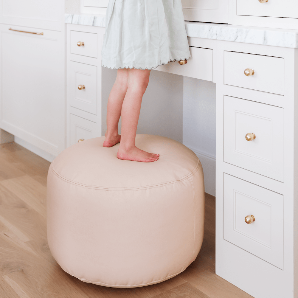Pomelo (on sale) / Circle@Circle Pouf in a home