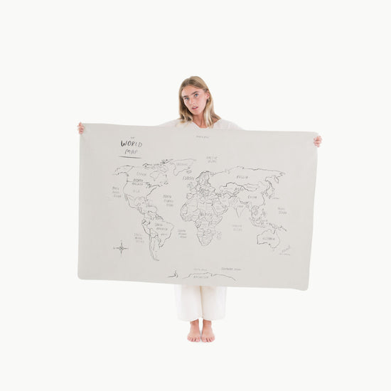 World Map@Woman holding the World Map Mini+ Mat